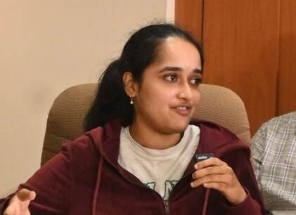 Dhruthi Anish and Namrata L. Ghanghatkar presenting the work of The Bangalore Stringer